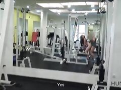 HUNT4K. Young bitch Linda Sweet is hypo by banknotes